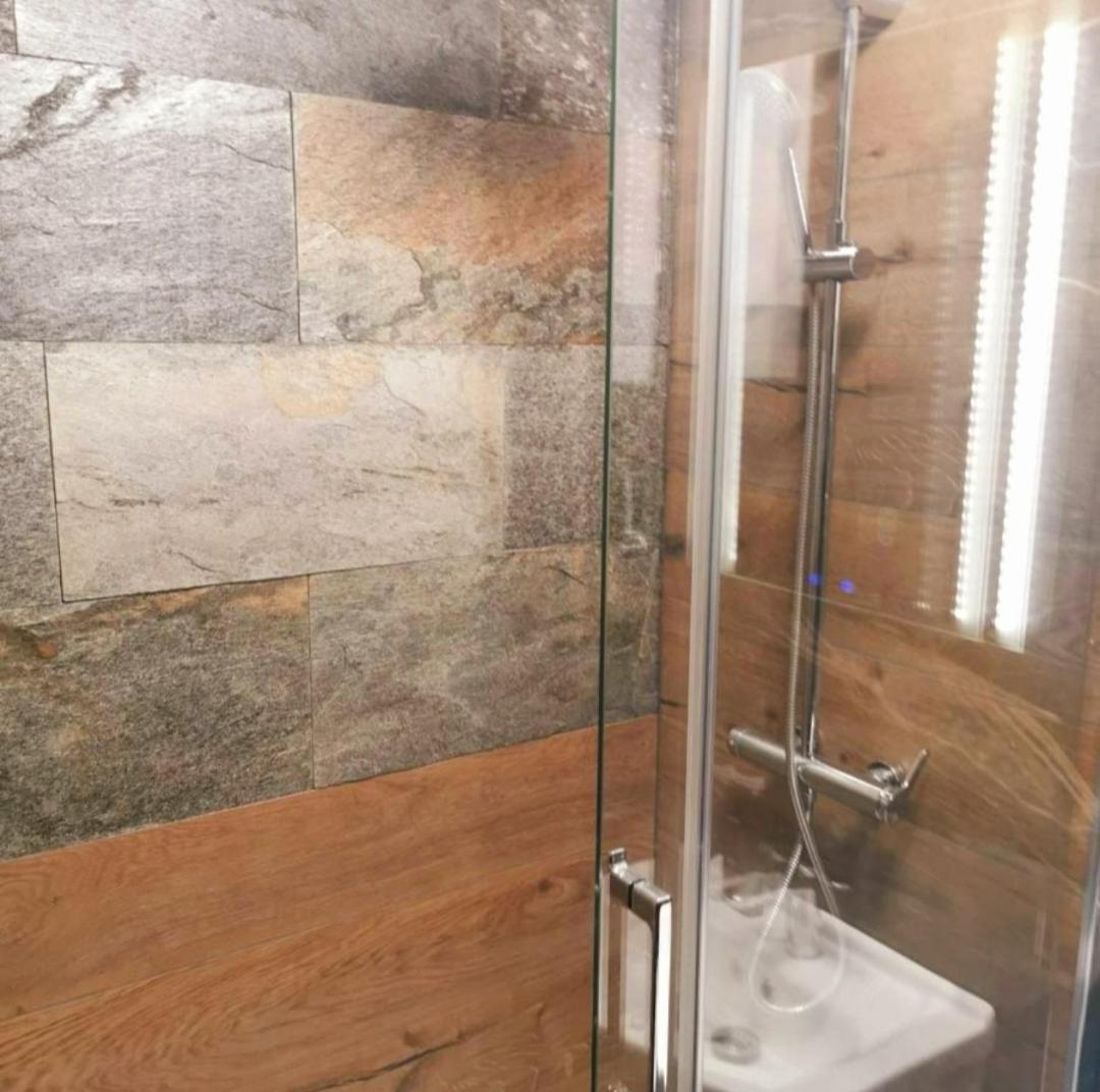 Rynek 23 Lux, Apartament Z Widokiem Na Ratusz Starego Miasta Gliwice Ngoại thất bức ảnh